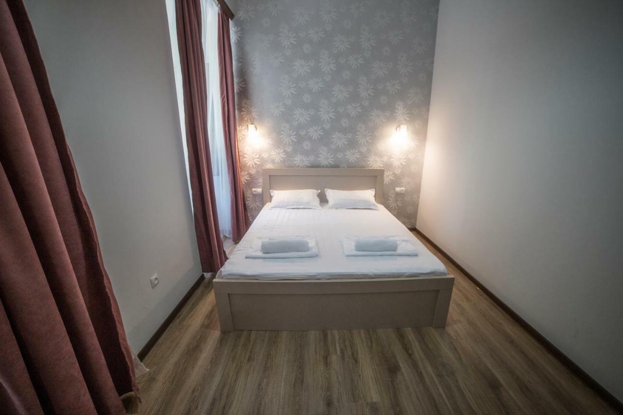Your Apartment In This City N2 Тбилиси Экстерьер фото